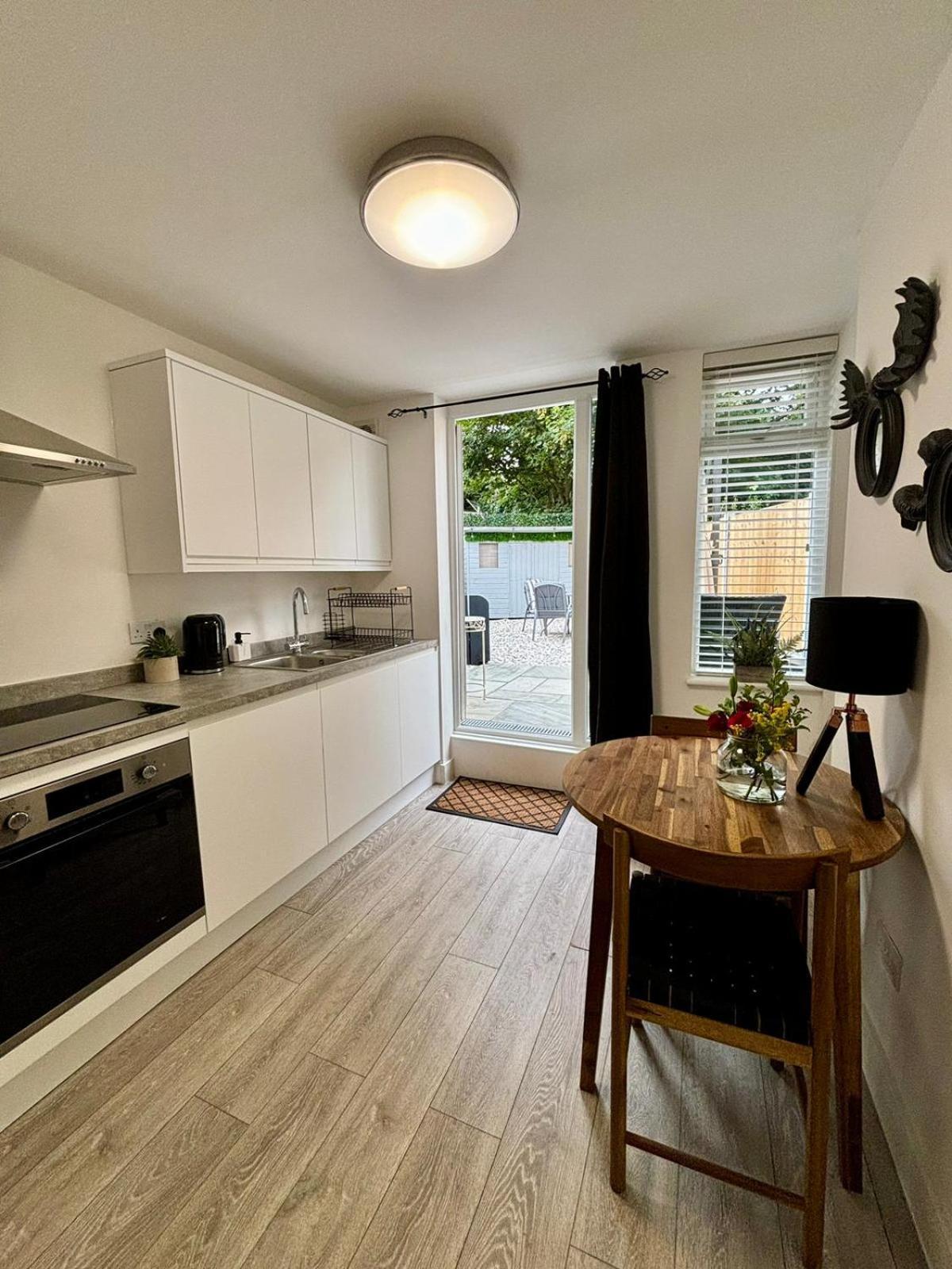 Stylish And Chic Seaside Apartment Southend-on-Sea Zewnętrze zdjęcie